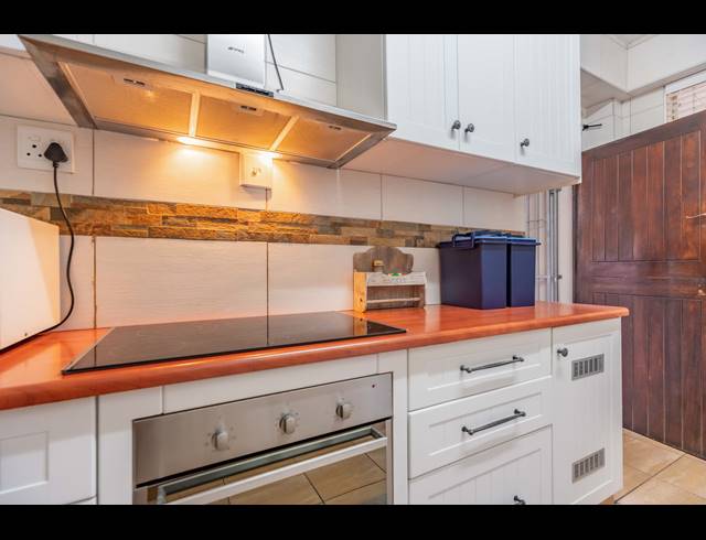 3 BEDROOM APARTMENT SOLD IN GLENWOOD